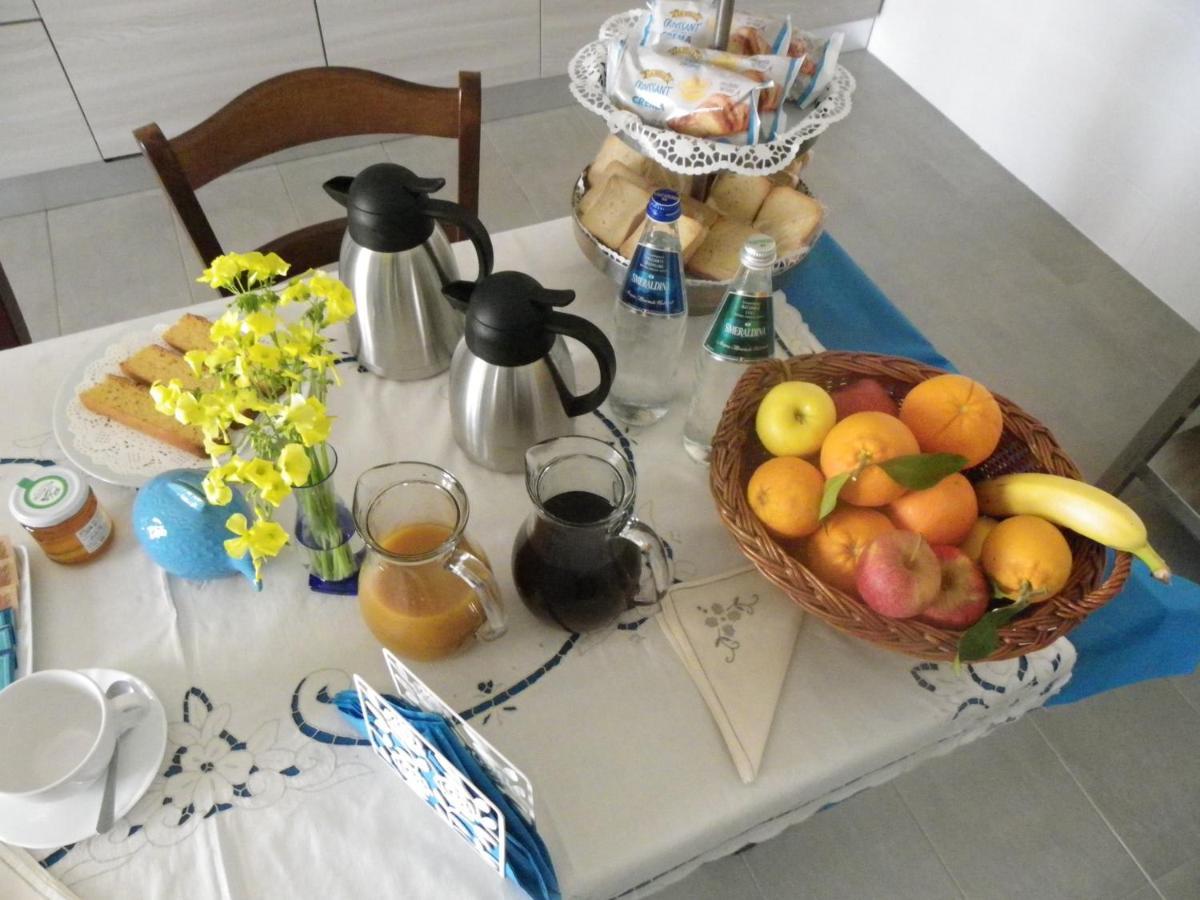 B&B And Home Restaurant La Casa Del Pescatore Sant'Anna Arresi Ngoại thất bức ảnh